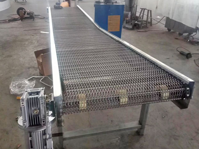 不銹鋼網(wǎng)帶輸送機(jī)
